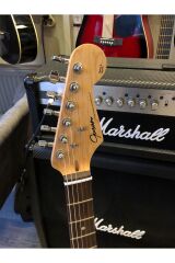 Kırmızı Elektro Gitar ( Kılıf Pena Askı Kablo )