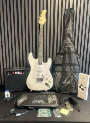 Elektro Gitar Seti 15w Amfi Stant Askı Kılıf Tuner Yedek Tel